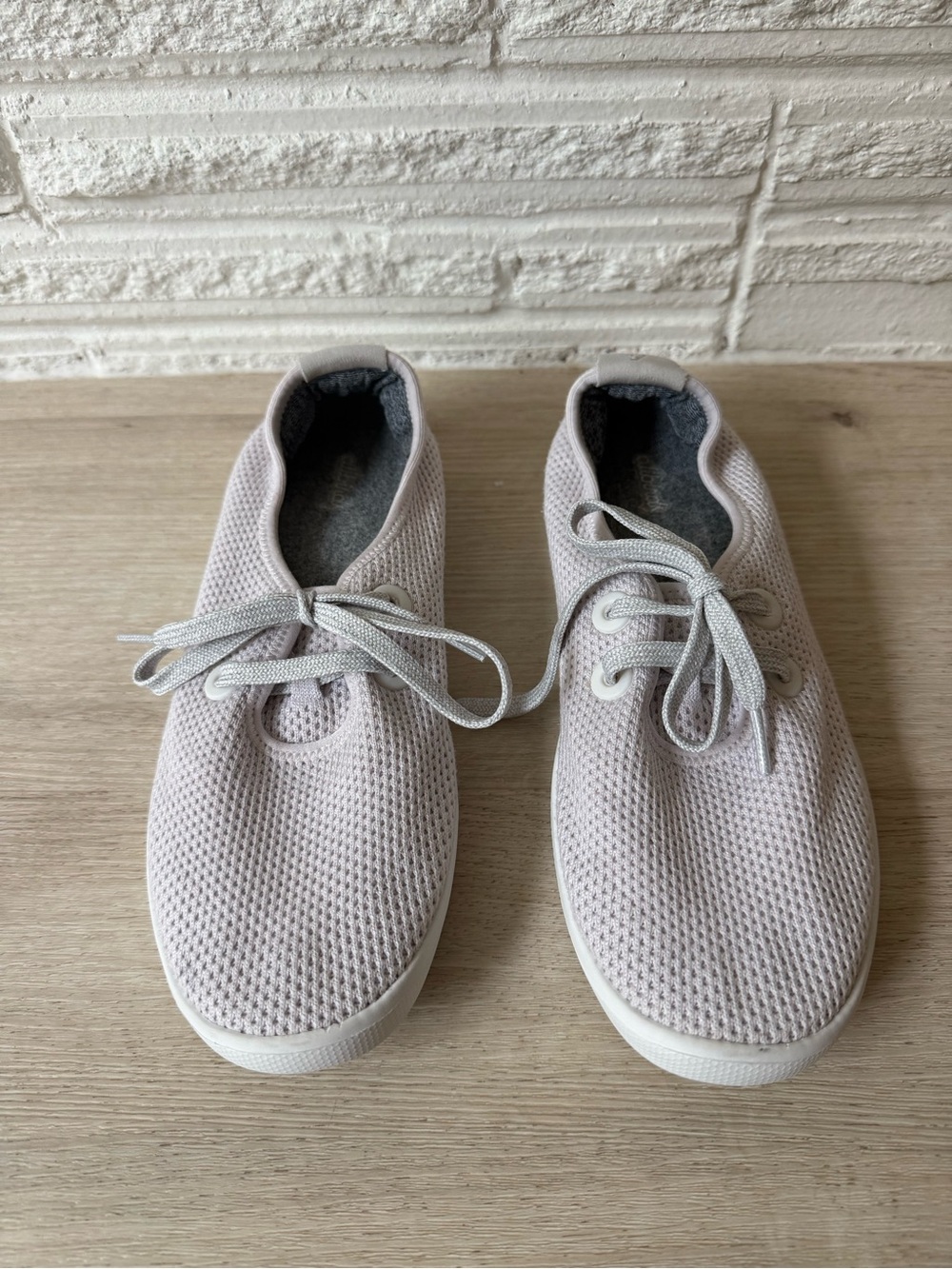 Allbirds Tree Skippers mesh white gray breathable travel lightweight size 9
